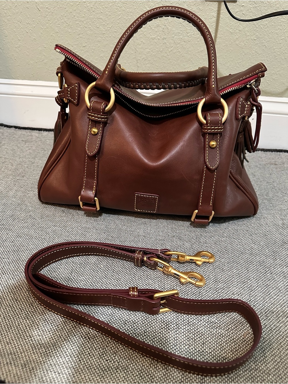 Dooney & Bourke Florentine Large Satchel Chestnut Leather Crossbody EUC - Picture 13 of 16